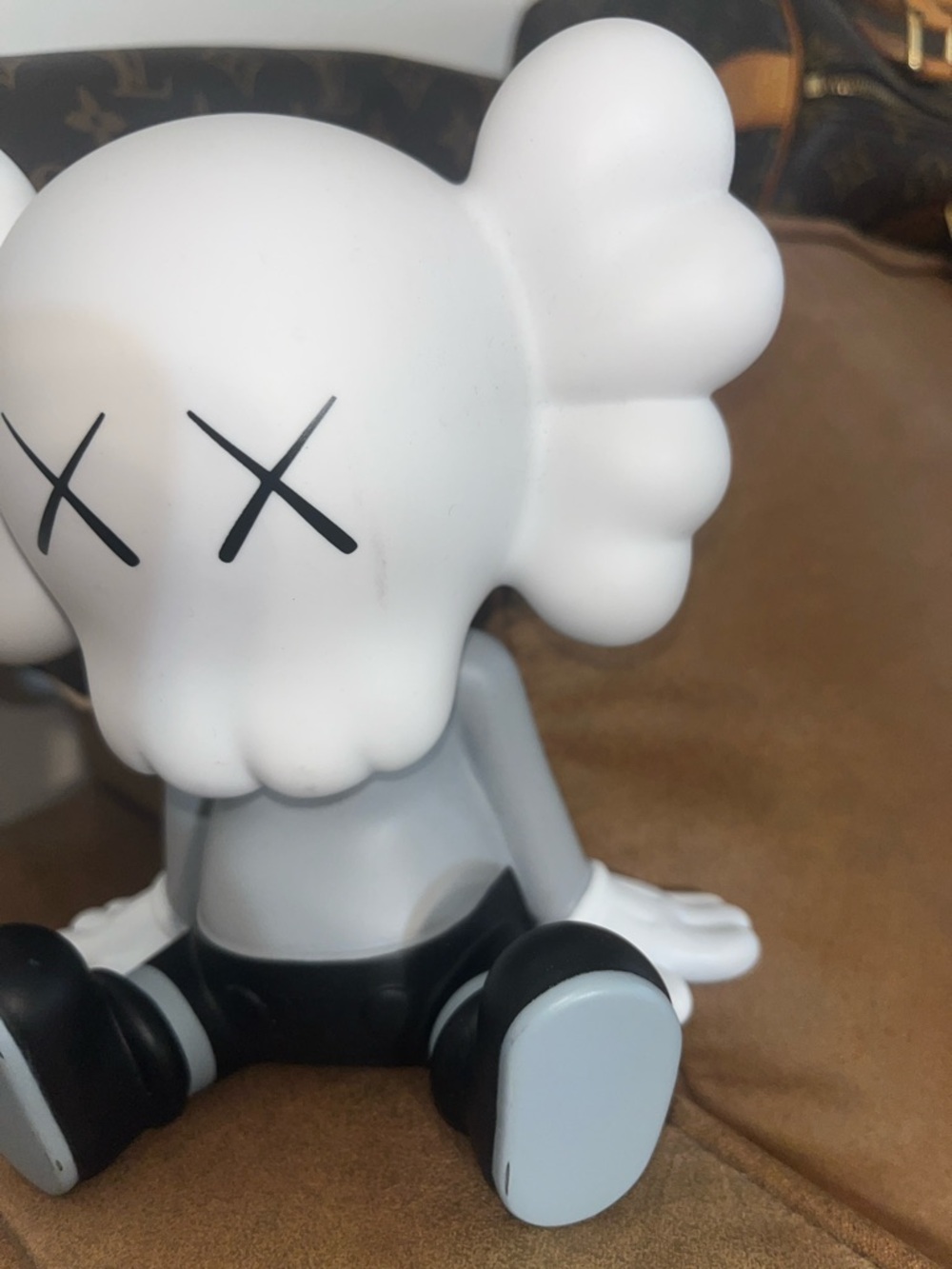 Kaws - Picture 2 of 6